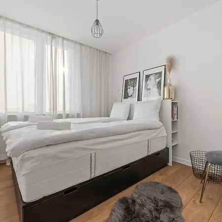 Apartamento Rentplanet - Na Saskiej Kepie
