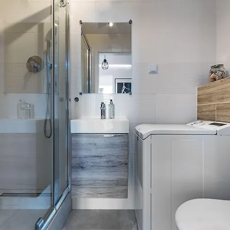 Rentplanet - Na Saskiej Kepie Apartamento